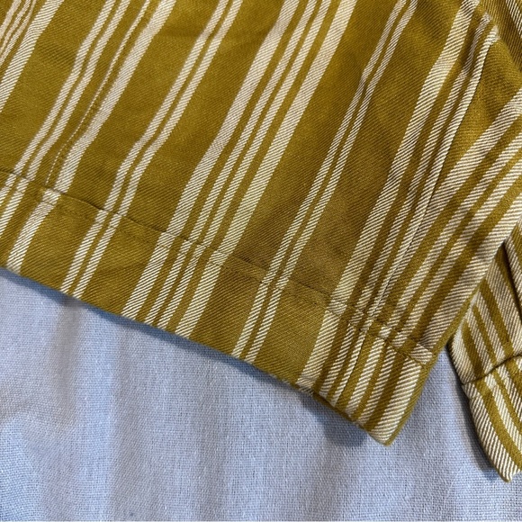 J. Jill gold/cream linen blend shorts, stripe, size Med., NEW, cuffed, airy - Picture 3 of 10